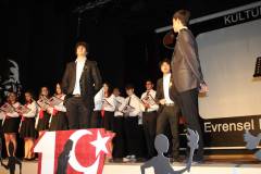 Evrensel Kolej